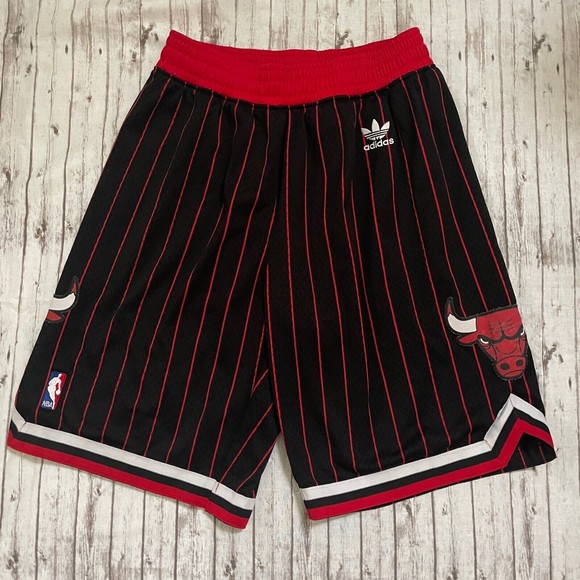 Vintage Adidas NBA Chicago Bulls Basketball Shorts Black Red